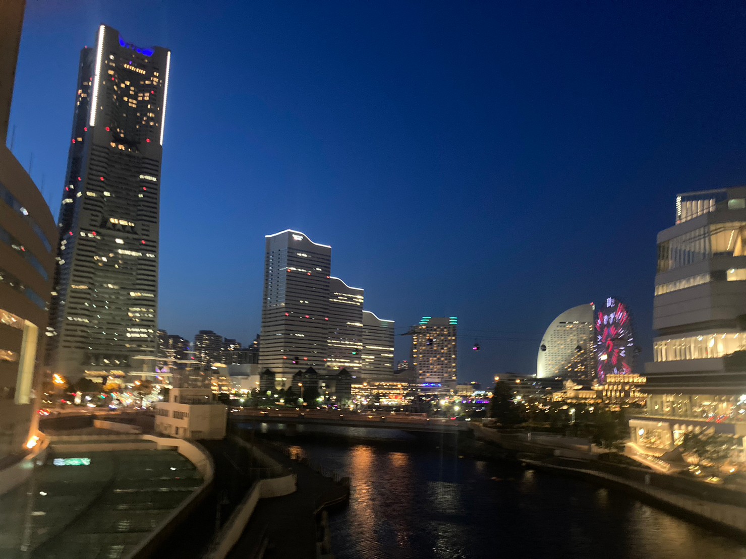 横浜