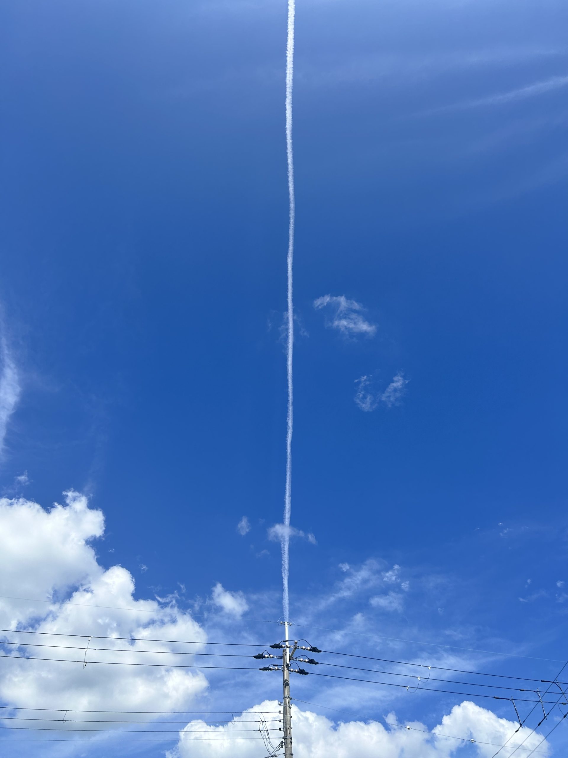 青に白の境界線